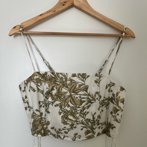 Two Piece Crop Top and Wide Leg Floral Set - Size M - Picture 2 of 5
